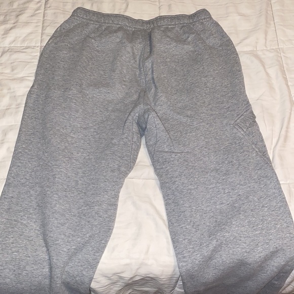 Grey Nike sweatpants - Picture 3 of 4